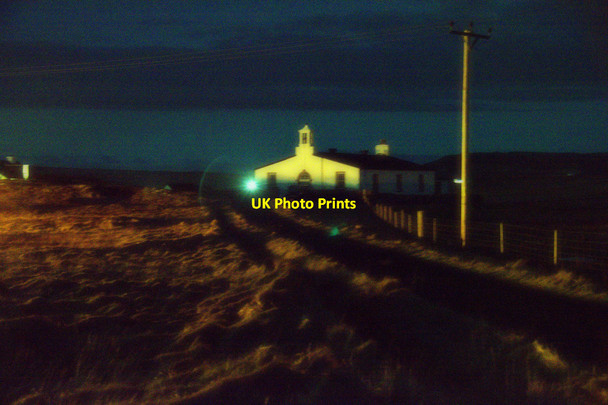 Photo 6"x4" Uyeasound kirk at night Mailand c2014
