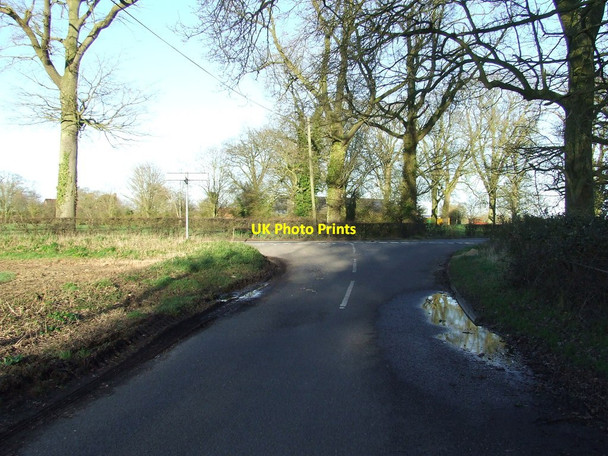 Photo 6"x4" Road Junction Wingfield Green c2014