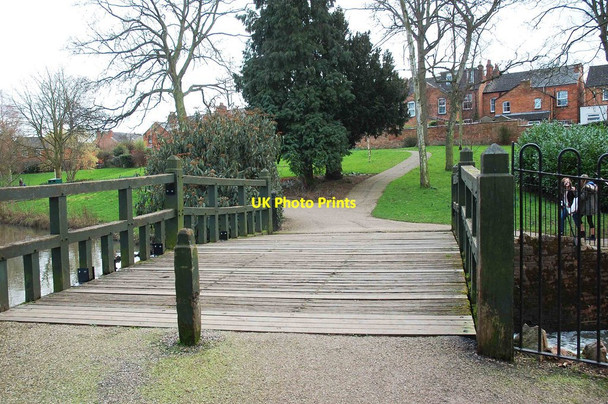 Photo 6"x4" Gheluvelt Park - bridge over the Barbourne Brook, Worcester Worcester c2014