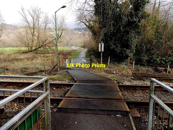 Photo 6"x4" Fernhill level crossing Mountain Ash\/Aberpennar c2014