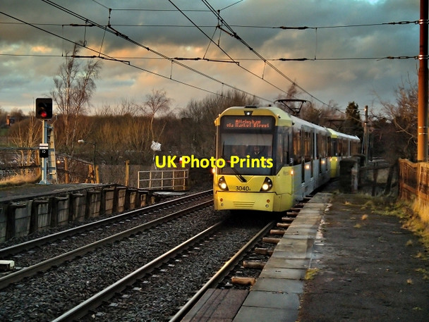 Photo 6"x4" Tram Approaching Radcliffe Radcliffe\/SD7807 c2014