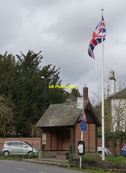 Photo 6"x4" Bus shelter, Rolleston Rolleston on Dove c2014