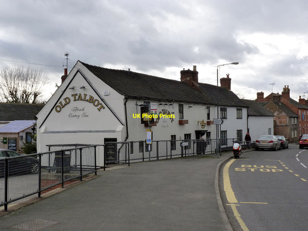 Photo 6"x4" The Old Talbot, fifteenth century inn Hilton\/SK2430 c2014