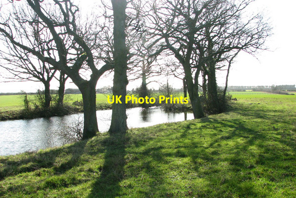 Photo 6"x4" Pond by Bush Corner Hulver Street c2014