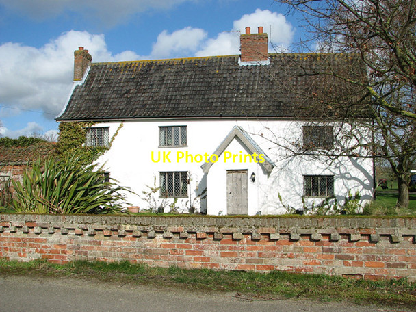 Photo 6"x4" White House Farm - the farmhouse Cuckold's Green\/TM4882 c2014 P1
