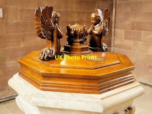 Photo 6"x4" Oak Font Cover, Manchester Cathedral Manchester c2014