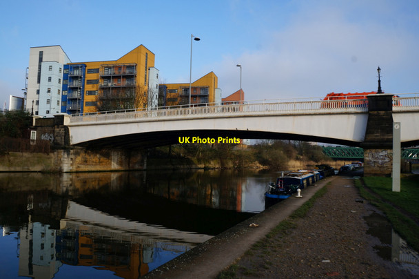 Photo 6"x4" Limehouse Cut at Twelvetrees Crescent Bridge Bow\/TQ3682 c2014