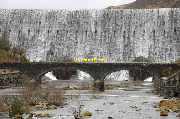 Photo 6"x4" Dam on Caban-coch Reservoir Elan Village c2014