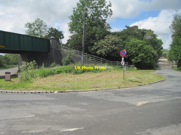 Photo 6"x4" Blackthorn railway station (site), Oxfordshire Blackthorn c2014