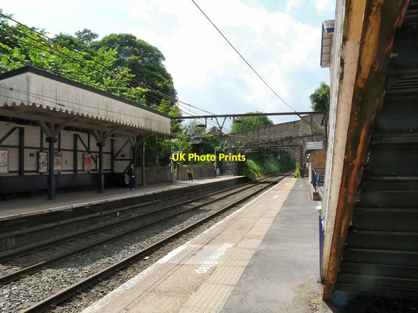 Photo 6"x4" Broadbottom Station Charlesworth c2014