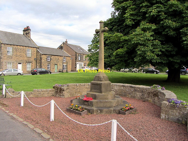 Photo 6"x4" War Memorial, Wark Wark\/NY8677 c2014