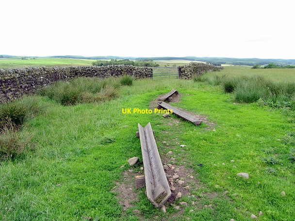 Photo 6"x4" Wall corner west of Manor Farm Stonehaugh c2014