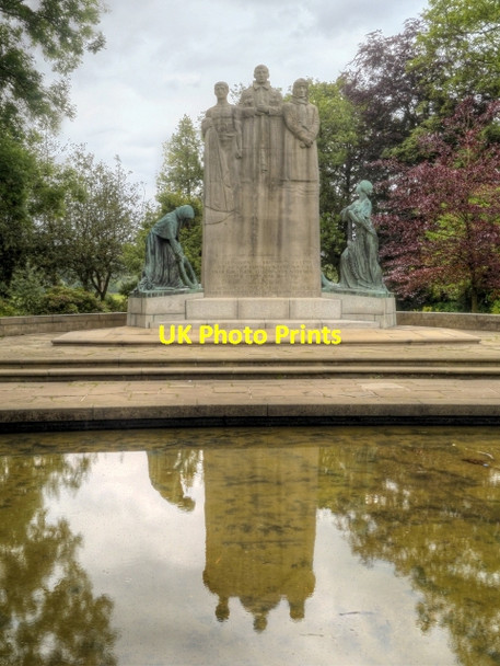 Photo 6"x4" War Memorial, Towneley Park Burnley c2014