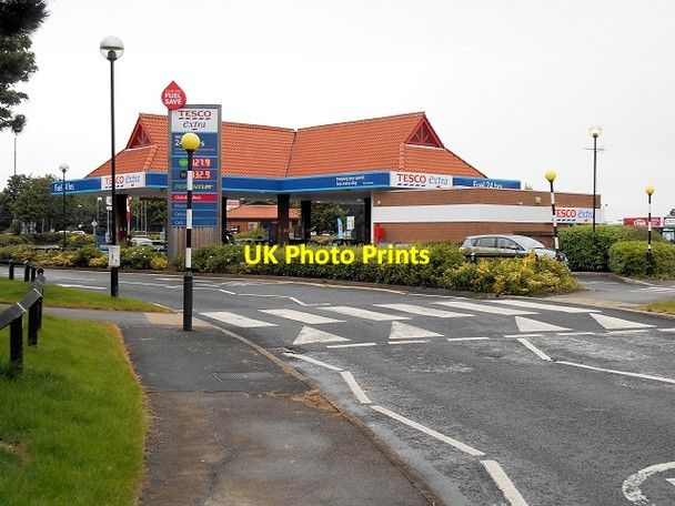 Photo 6"x4" Clifton Moor, Tesco Extra Filling Station Clifton Moor c2014