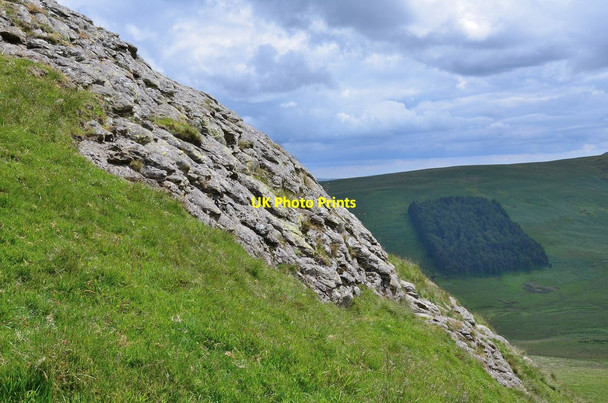 Photo 6"x4" Rock outcrop on Penchrise Pen Stobs Castle c2014