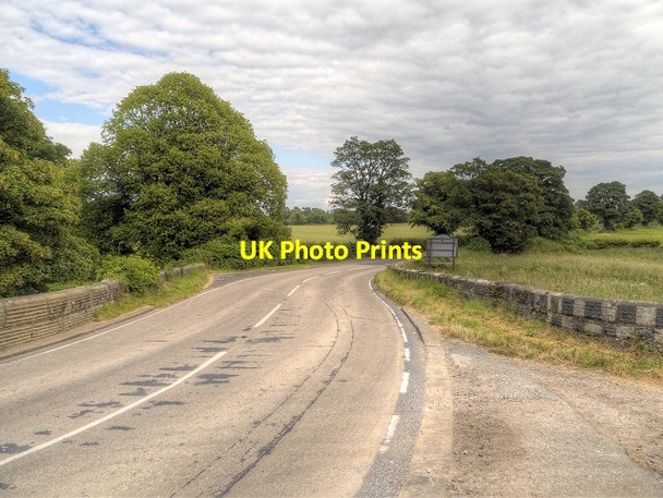 Photo 6"x4" A6108 South of Tanfield Bridge West Tanfield c2014