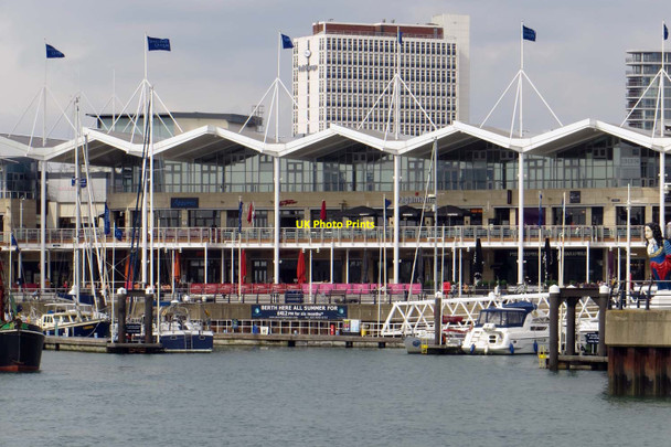 Photo 6"x4" Gunwharf Quays waterfront Newtown\/SZ6199 c2014