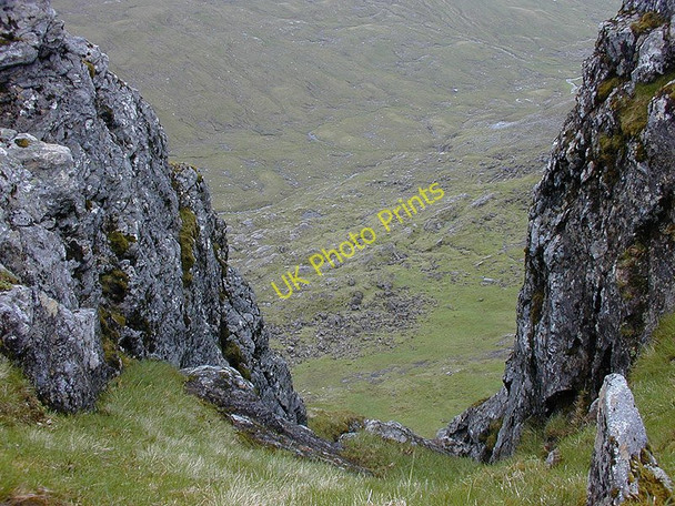 Photo 6"x4" Coire M\u00c3\u00b2r Sg\u00f9rr nan Clach Geala\/NH1871 c2003