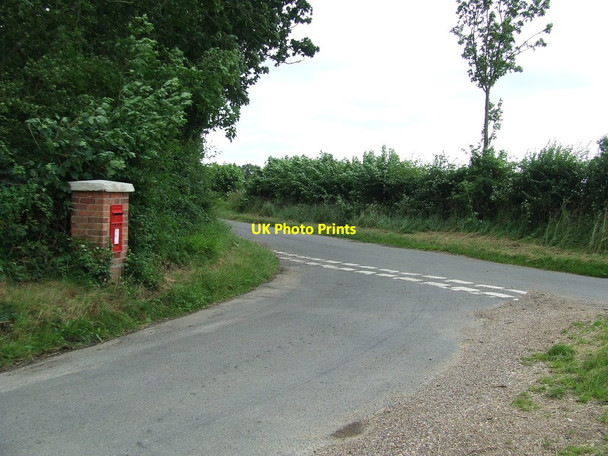 Photo 6"x4" Road Junction Annis Hill\/TM3589 c2014
