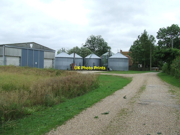 Photo 6"x4" Barn And Silos Mettingham c2014