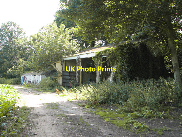 Photo 6"x4" Old RAF building Docking c2014