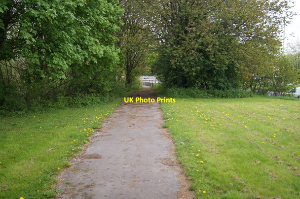 Photo 6"x4" Access path to Oakridge Basingstoke c2014