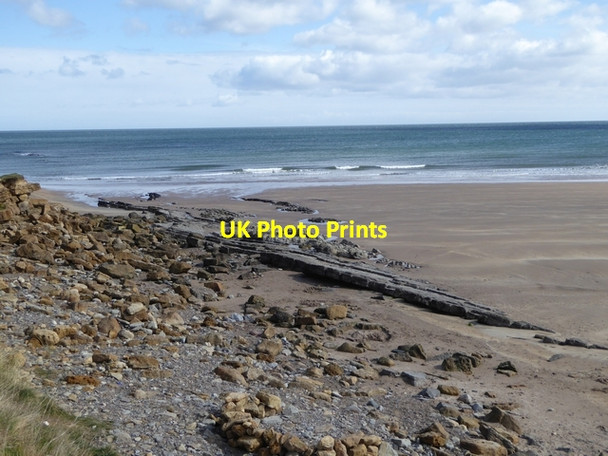 Photo 6"x4" Rocks at the north end of Cocklawburn Beach Cheswick c2015