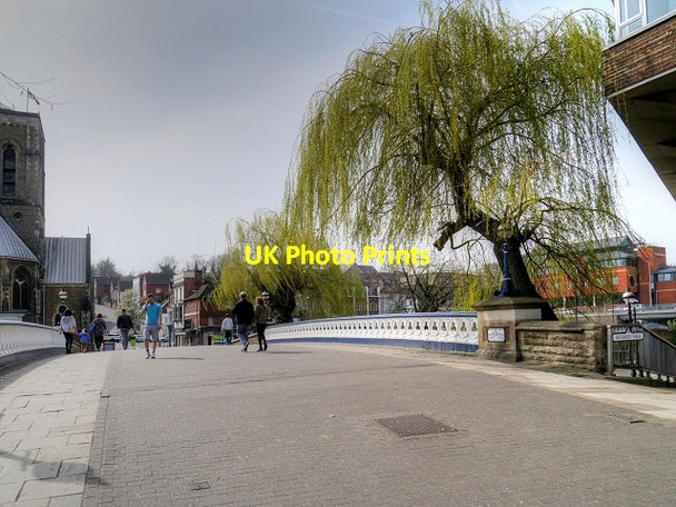 Photo 6"x4" Guildford High Street, Pedestrian Bridge over River Wey Guildford c2015