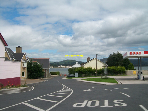 Photo 6"x4" Cluan na Mara at its junction with the R173 at Omeath Omeath c2012