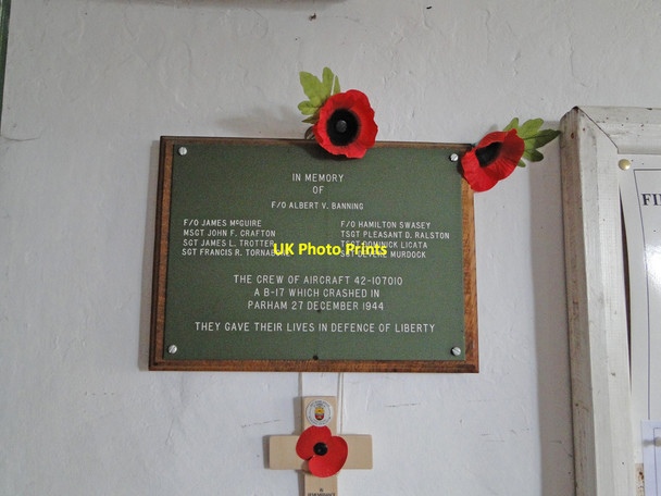Photo 6"x4" WW2 aircraft crash Memorial Parham c2015