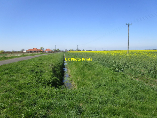 Photo 6"x4" Dike alongside Hurnbridge Road Haven Bank c2015
