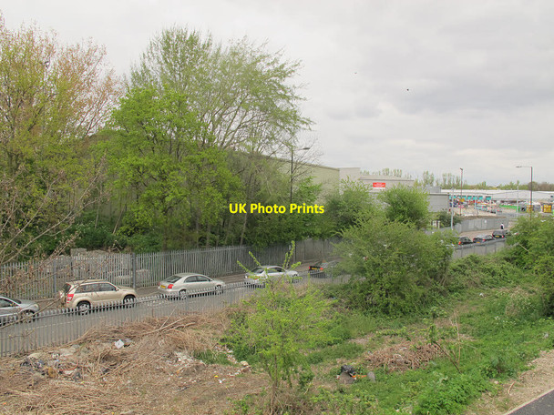 Photo 6"x4" Sunday afternoon queue for the tip Abbey Wood\/TQ4678 c2015