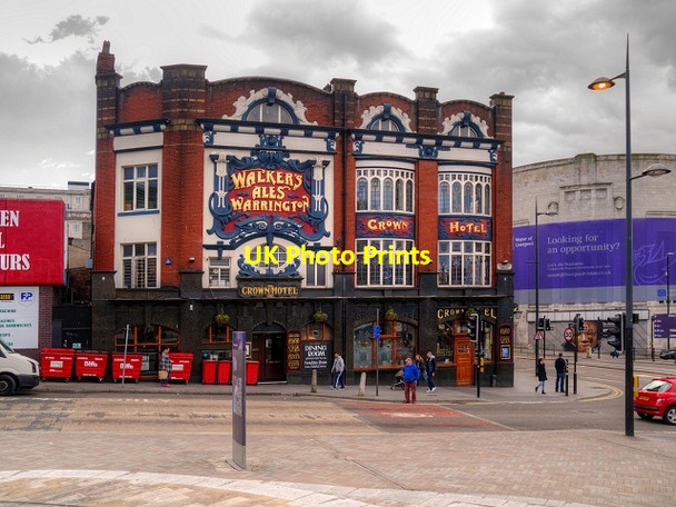 Photo 6"x4" The Crown Hotel Liverpool c2015