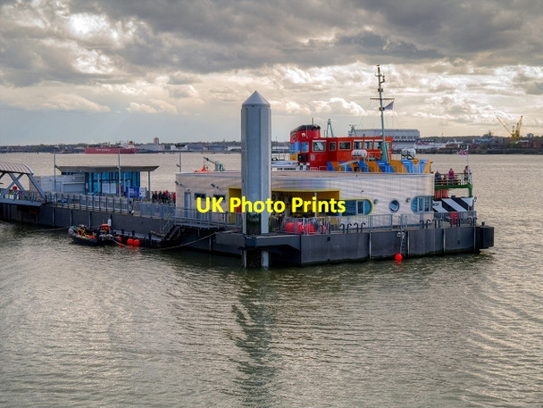 Photo 6"x4" Mersey Ferry Terminal, Liverpool Pier Head Seacombe c2015