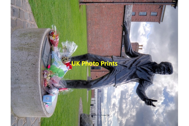 Photo 6"x4" Billy Fury Sculpture at the Albert Dock Seacombe c2015