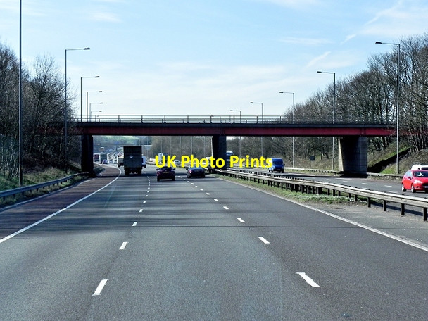 Photo 6"x4" M6 Southbound, Dawber's Lane Bridge Euxton c2015