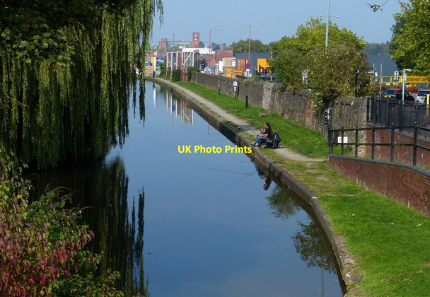 Photo 6"x4" The Coventry Canal near the city centre Coventry c2014