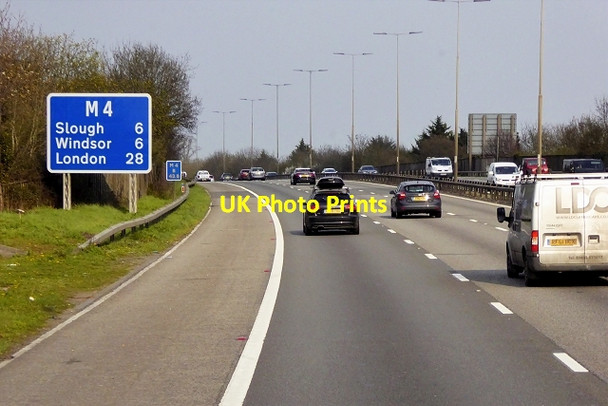 Photo 6"x4" Eastbound M4 near Bray Bray Wick c2015