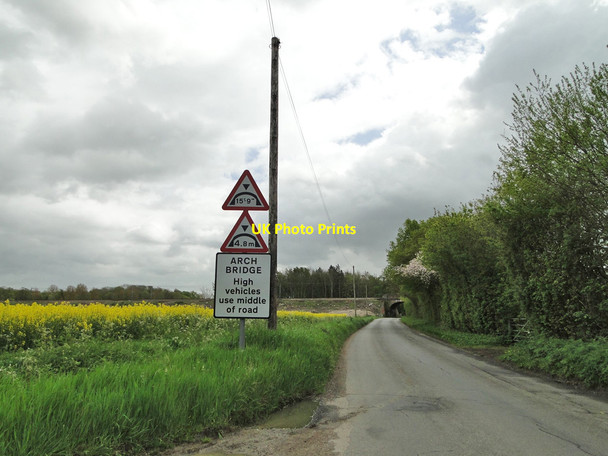 Photo 6"x4" Gislingham Railway arch and warning signs Gislingham c2015
