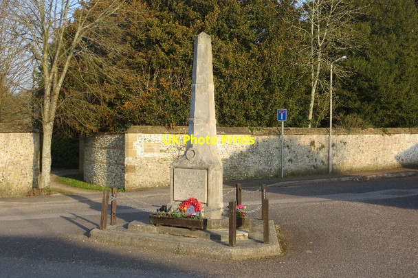 Photo 6"x4" Maiden Newton war memorial Maiden Newton c2015