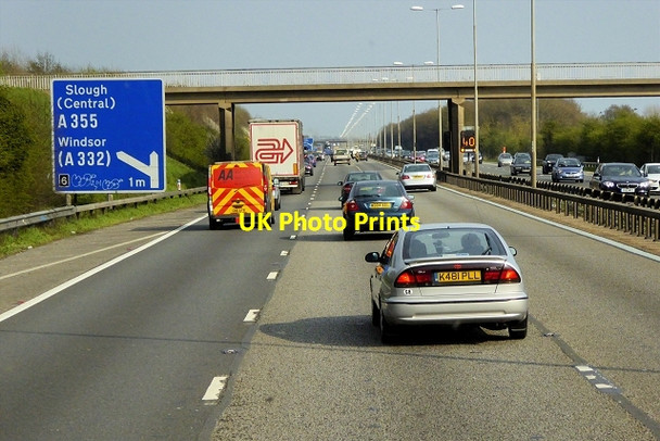 Photo 6"x4" Footbridge over Eastbound M4 near Dorney Dorney c2015