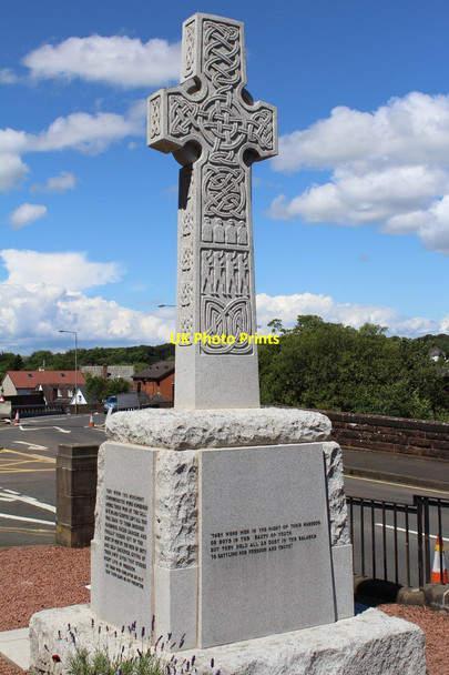 Photo 6"x4" Bridge of Weir War Memorial Bridge of Weir c2014