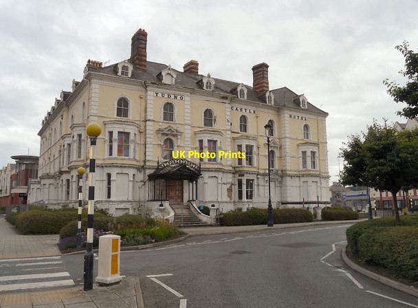 Photo 6"x4" Tudno Castle Hotel Llandudno c2014