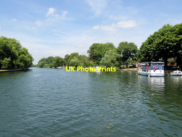 Photo 6"x4" River Thames, Upstream from Datchet Windsor\/SU9676 c2014