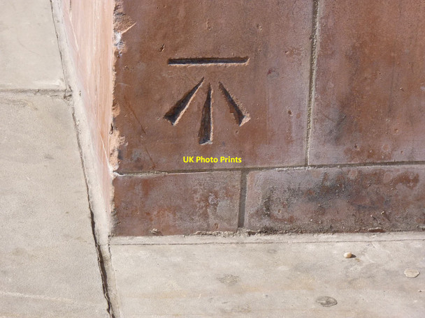 Photo 6"x4" Bench mark on Nottingham Station Nottingham\/SK5641 c2014