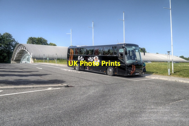 Photo 6"x4" Coach Outside Milestones Museum Basingstoke c2014