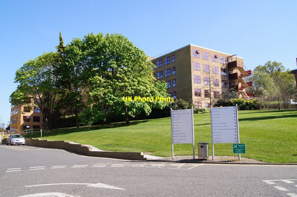 Photo 6"x4" Battersea Court - University of Surrey Guildford c2014