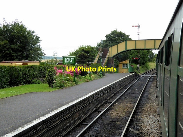 Photo 6"x4" Ropley Station, Platform 1 and Passenger Footbridge Ropley Dean c2014