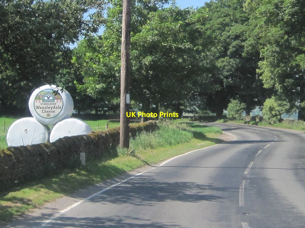 Photo 6"x4" Novel advertising idea Swinithwaite c2014