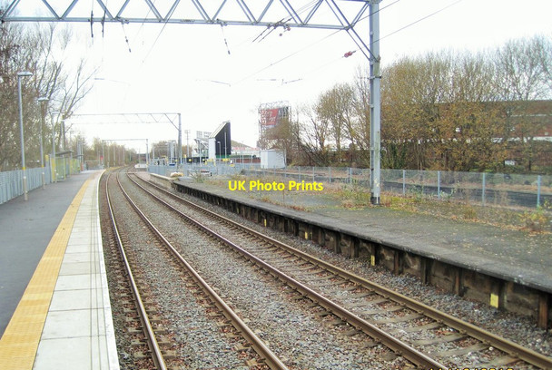 Photo 6"x4" Warwick Road railway station \/ Old Trafford tram stop, Manchester Stretford\/SJ7994 c2010